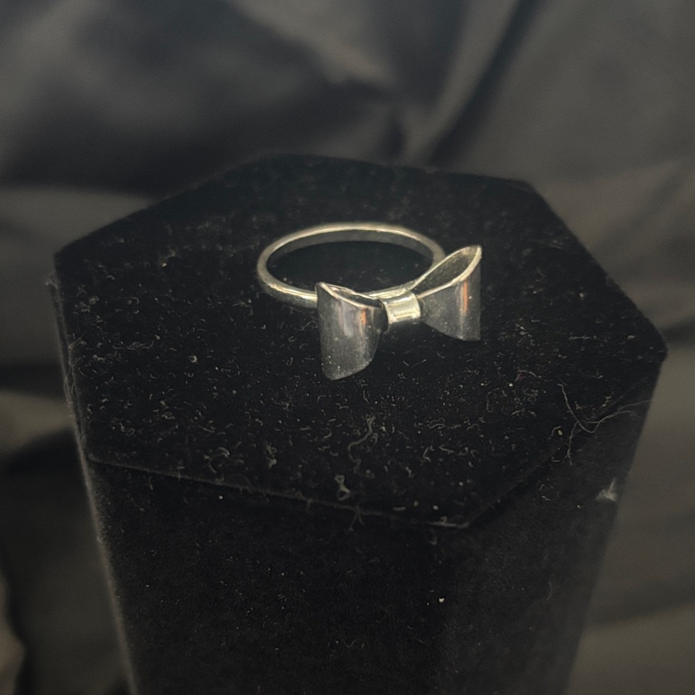 torrid Silver Bow Ring - Feminine Bow Accent